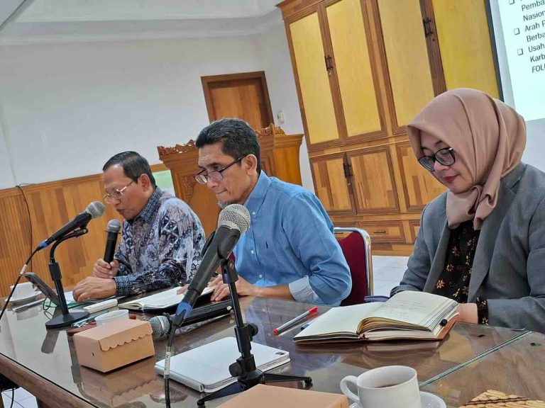 APHI dan Kemenhut Dorong Multiusaha Kehutanan untuk Capai FOLU Net Sink 2030