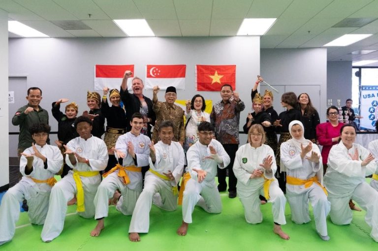 Jurus Budaya Indonesia di Amerika Serikat: Dubes RI Dukung Festival Pencak Silat dan Batik di Virginia