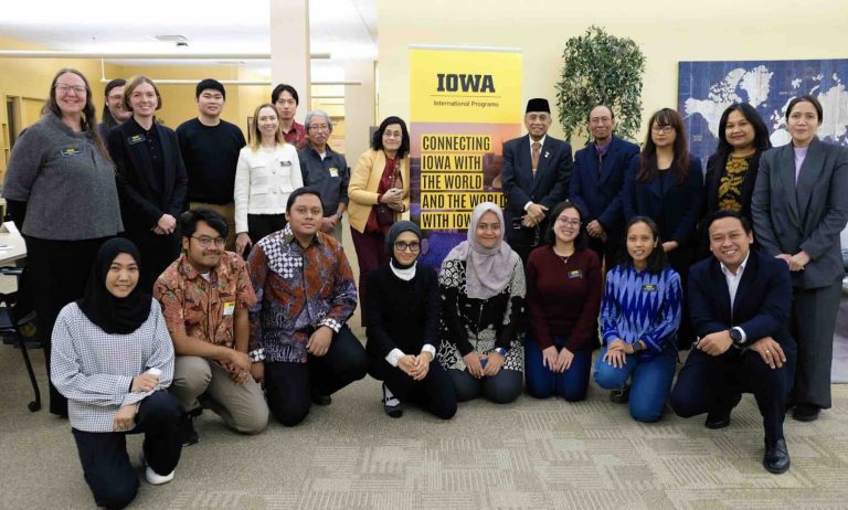 Berkunjung kembali ke University of Iowa setelah 40 tahun: perkuat kerja sama riset dan pendidikan tinggi