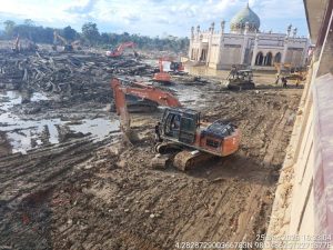 Gotong Royong Lintas Pihak Bersihkan Limbah Bencana di Aceh, Sumut, dan Sumbar