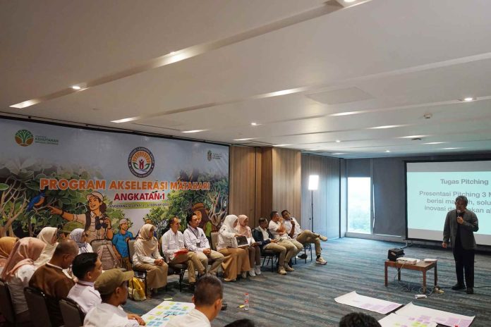 MATAHARI: Ministry of Forestry Acceleration Program Prepares Young Leaders for Forest and Mangrove Management