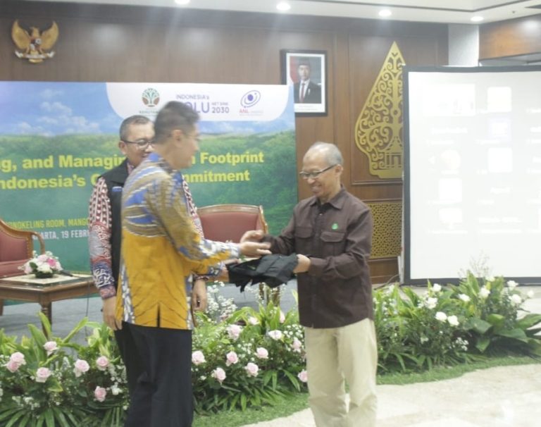 Green Logistics Forum Reinforces Indonesia’s Climate Commitment in the Forestry Sector