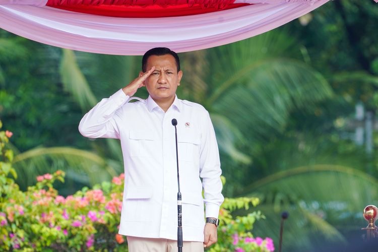 Wamenhut Dorong Transformasi Tata Kelola Kehutanan di Tengah Tantangan Iklim