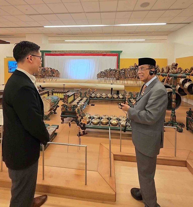 Pendopo Di Tengah Gurun: Cerita Gamelan Indonesia Di Musical Instrument Museum Phoenix, Arizona – AS