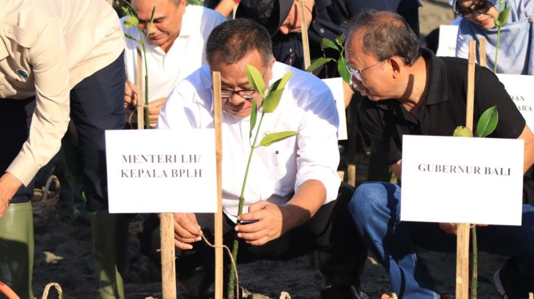 KLH Percepat Target 2 Miliar Pohon, Bali Dijadikan Model Nasional Restorasi Lingkungan