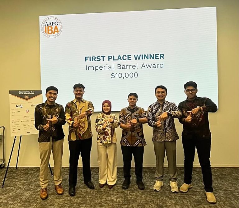 Kado HUT RI ke-81: Tim Teknik Geologi ITB Menangi Imperial Barrel Award 2026 di Houston Texas – AS