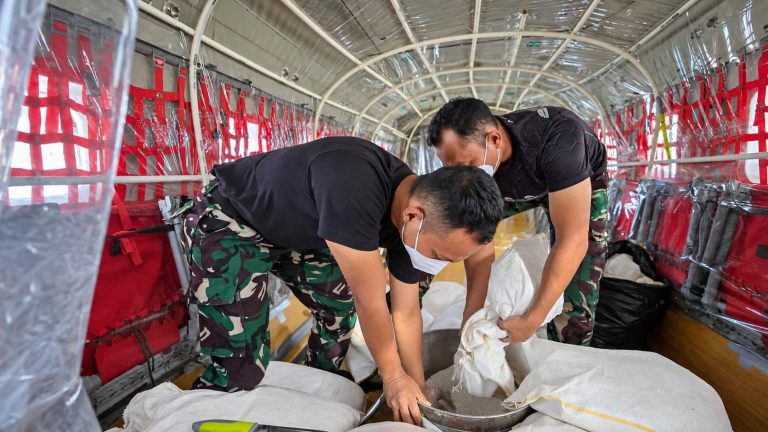 Ancaman Karhutla Masih Tinggi, OMC Diperkuat di Kalimantan Barat dan Tengah